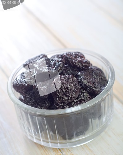 Image of dry plums