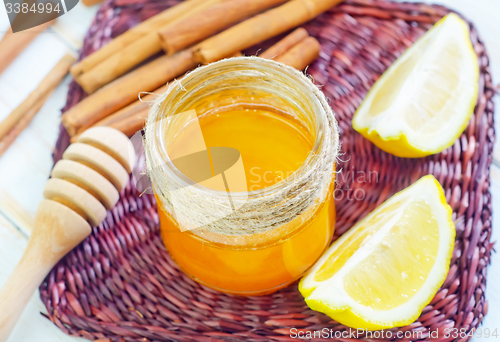 Image of honey,cinnamon,and lemon