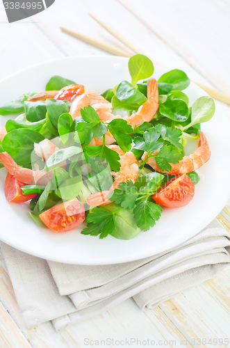 Image of salad with shrimps