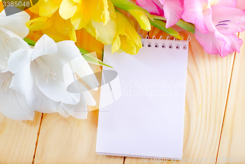 Image of note ans flowers