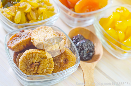 Image of dried fruits