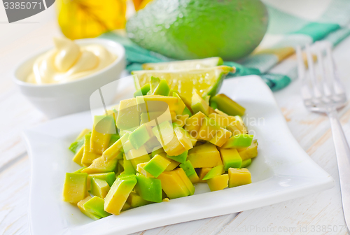 Image of salad with avocado