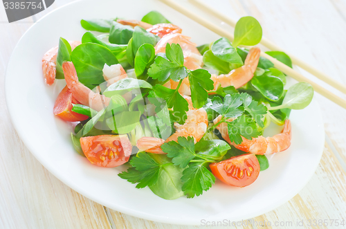 Image of salad with shrimps