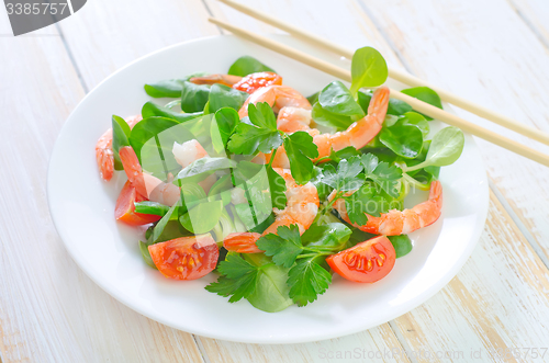 Image of salad with shrimps