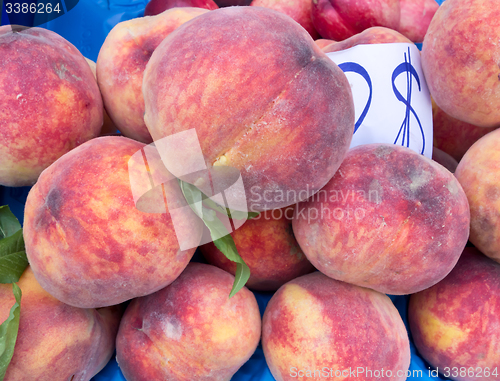 Image of peaches 