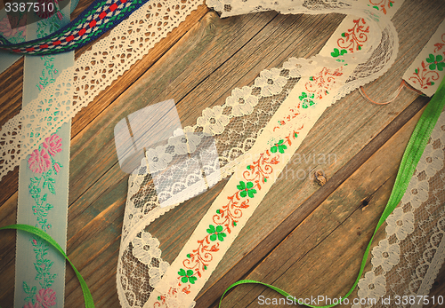 Image of set of vintage lace, tape and ribbons