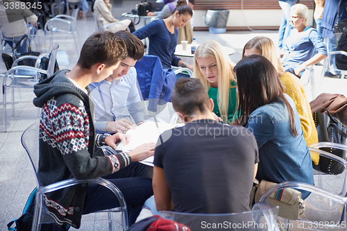 Image of students group  study
