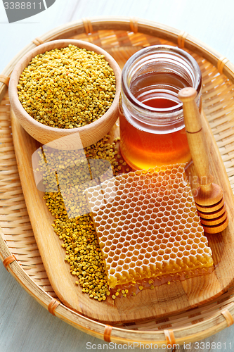 Image of bee pollen