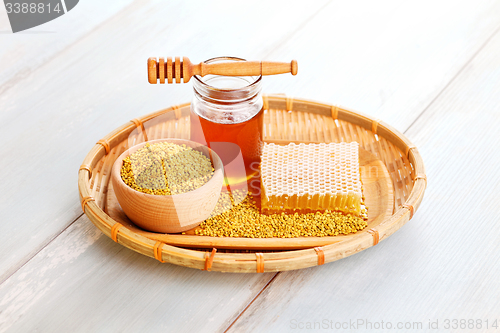 Image of bee pollen