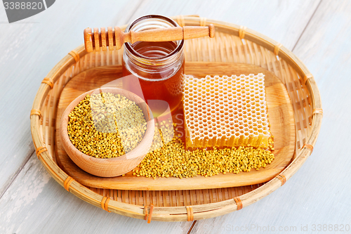 Image of bee pollen