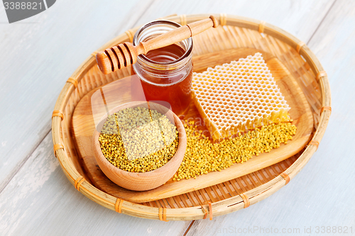 Image of bee pollen