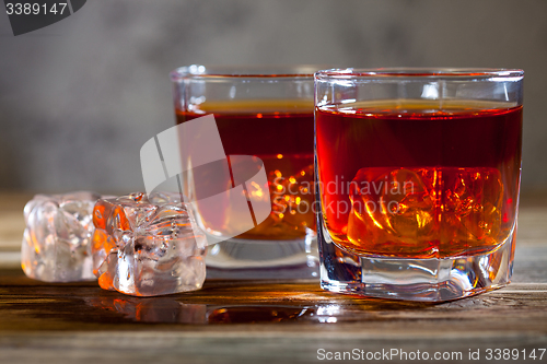 Image of old wisky in two glasses