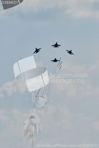 Image of aviafighters SU-27 let out thermal traps