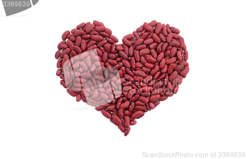 Image of Red kidney beans in a heart shape