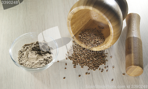 Image of Flax in a small bowl and mortar