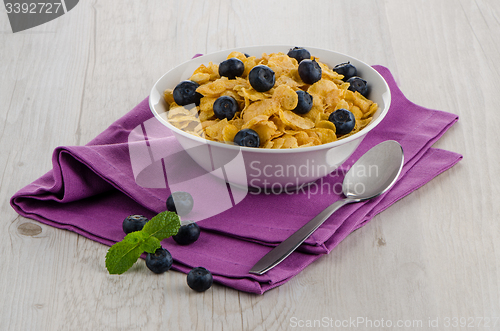Image of Cereal and blueberries