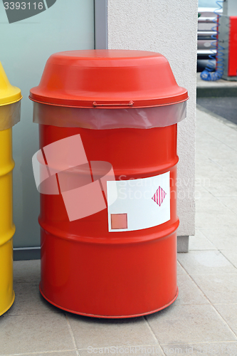 Image of Red Barrel