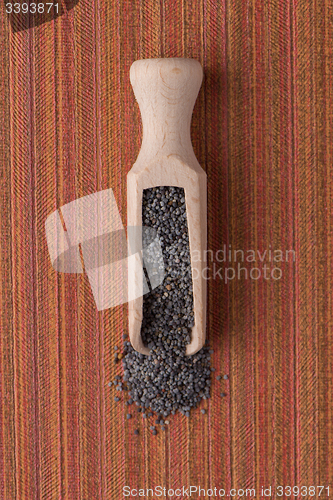 Image of Circle of poppy seeds