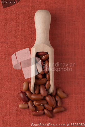 Image of Wooden scoop with red beans