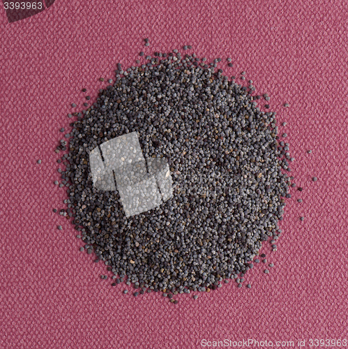 Image of Circle of poppy seeds