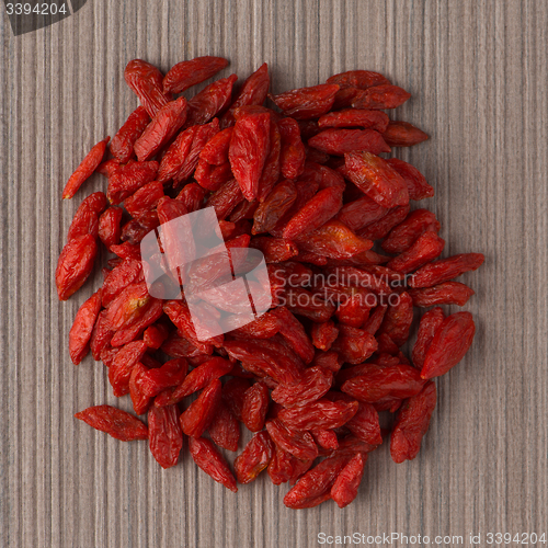 Image of Circle of dry red goji berries