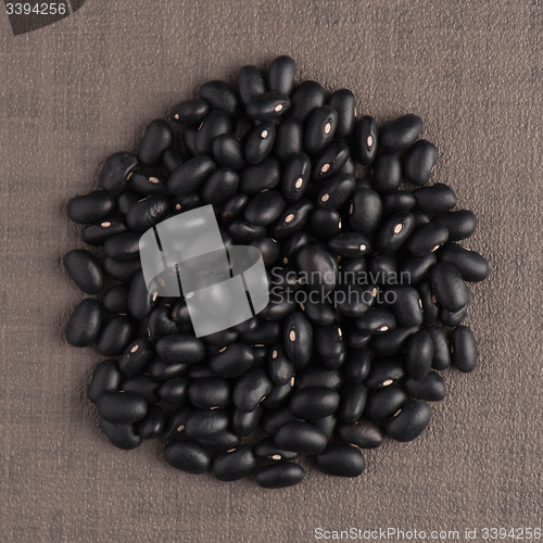 Image of Circle of black beans