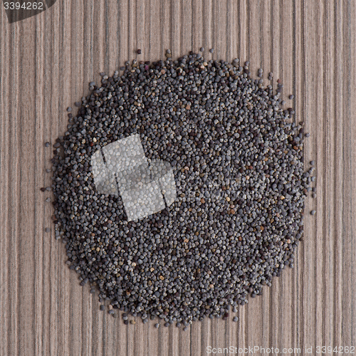 Image of Circle of poppy seeds