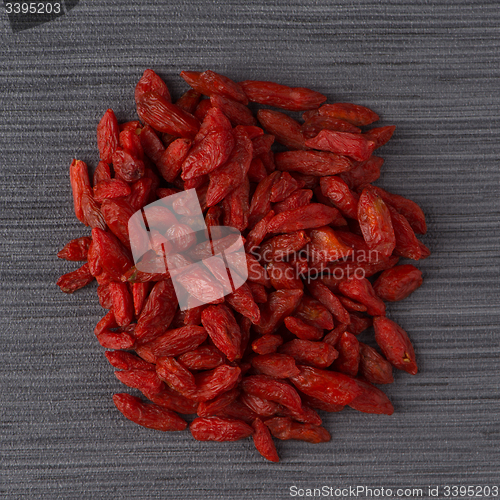 Image of Circle of dry red goji berries