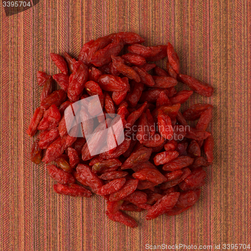 Image of Circle of dry red goji berries