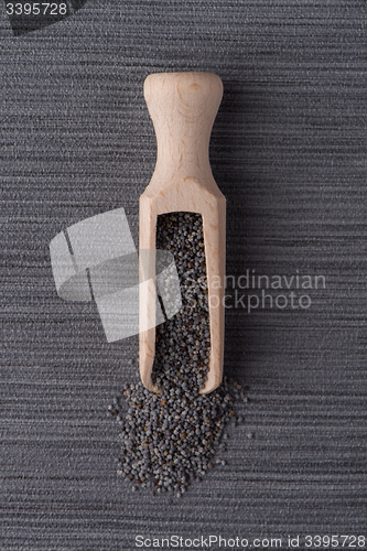 Image of Circle of poppy seeds