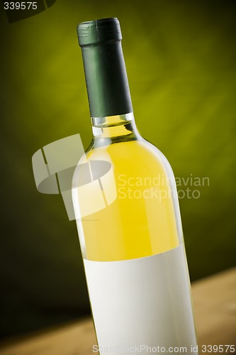 Image of White wine bottle