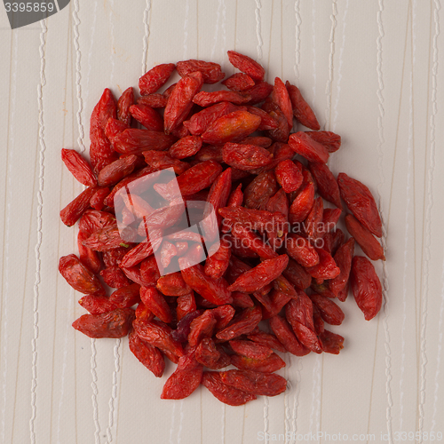 Image of Circle of dry red goji berries