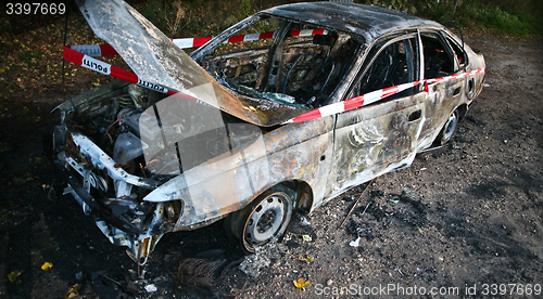 Image of Car burned after an accident in denmark