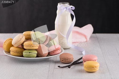 Image of Classic Macarons