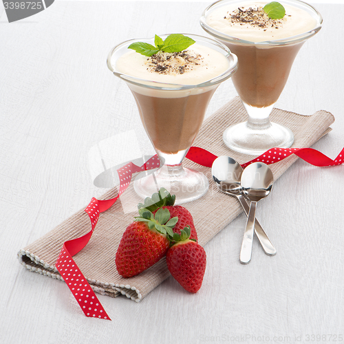 Image of Chocolate mousse and strawberries