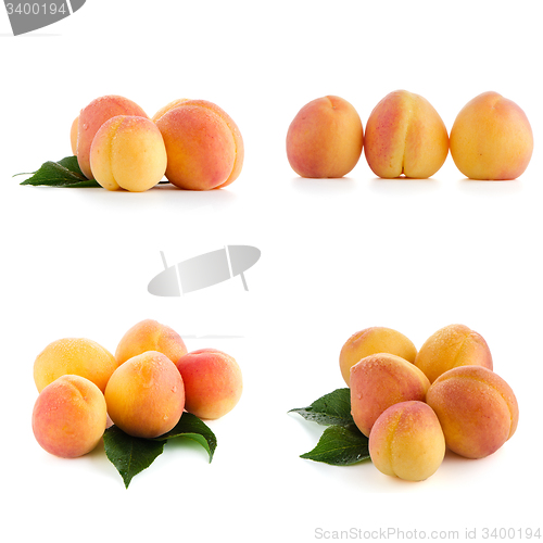 Image of Set of sweet peaches