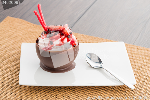 Image of Strawberry and chocolate pastry mousse