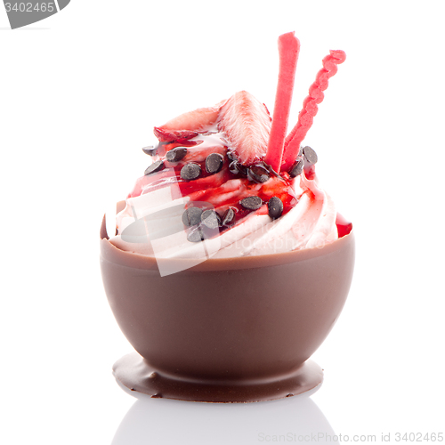 Image of Strawberry and chocolate pastry mousse