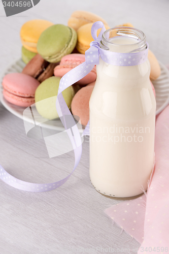 Image of Classic Macarons