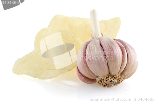 Image of Potato chips and garlic