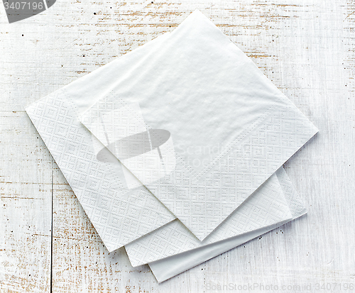 Image of white paper napkins