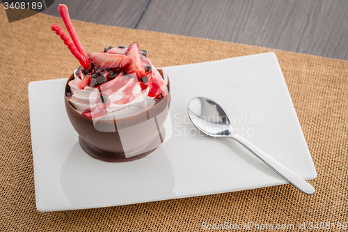 Image of Strawberry and chocolate pastry mousse