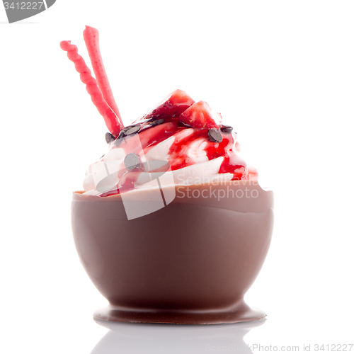 Image of Strawberry and chocolate pastry mousse