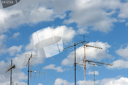 Image of antenas in the sky