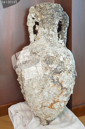 Image of Amphora