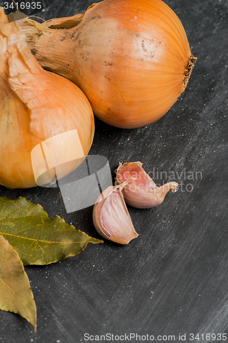 Image of Onions and garlic 