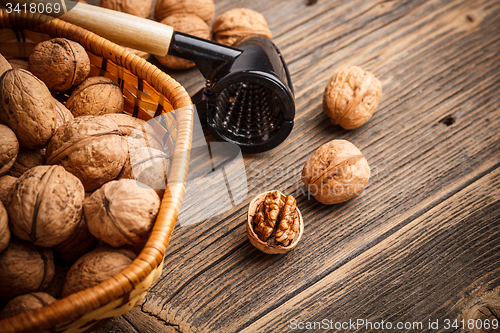 Image of Basket of walnuts 