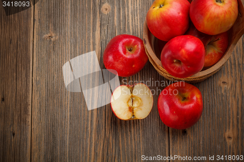 Image of Ripe red apple 