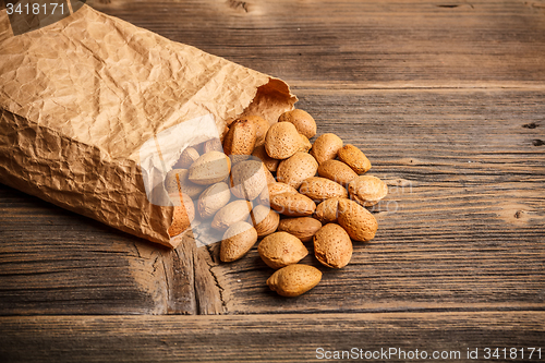 Image of Almonds 