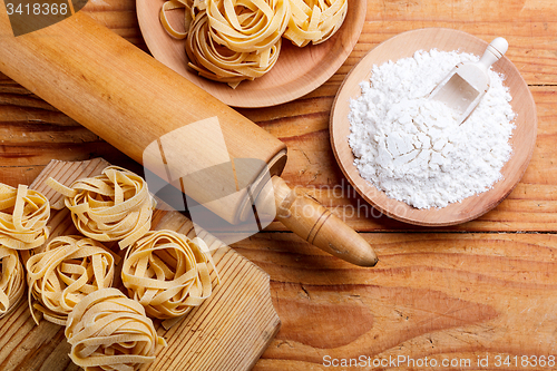 Image of Rolling pin and pasta